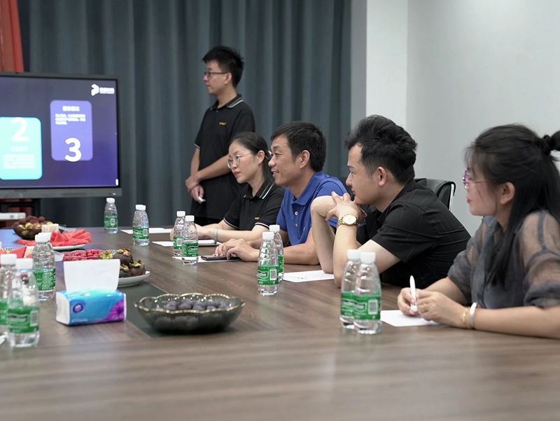 合作引领，创印未来！爱普生董事长一行到访狗万官网！